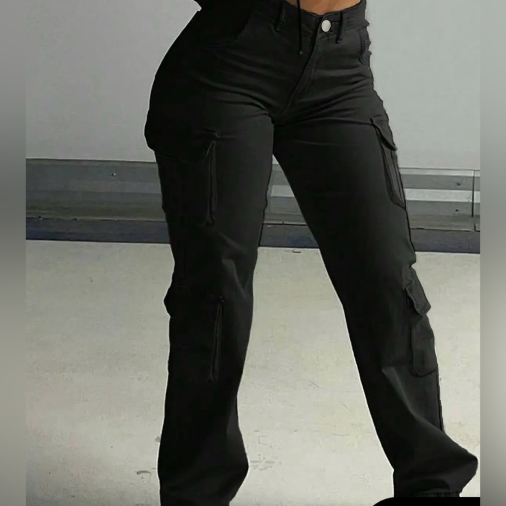 Women’s Cargo Pants